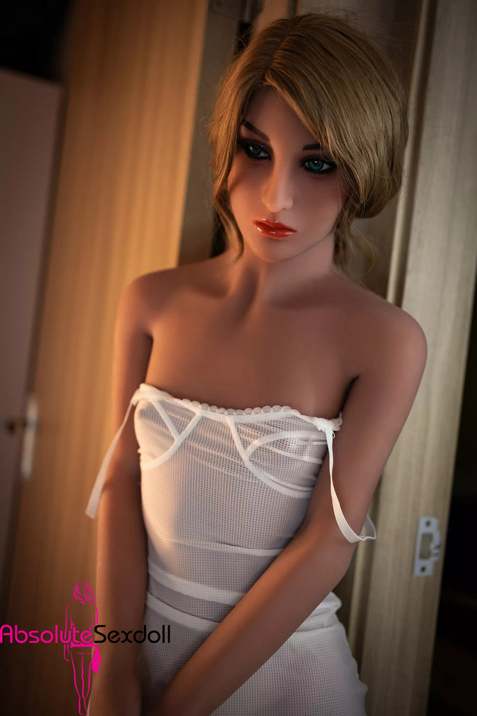 Noemi 168cm/5ft51 Flat Chested Sex Doll